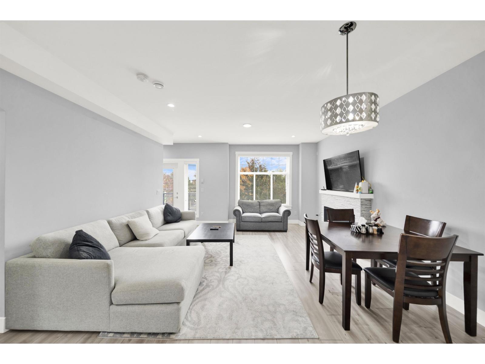 Photo of 108 15170 60 AVENUE 10