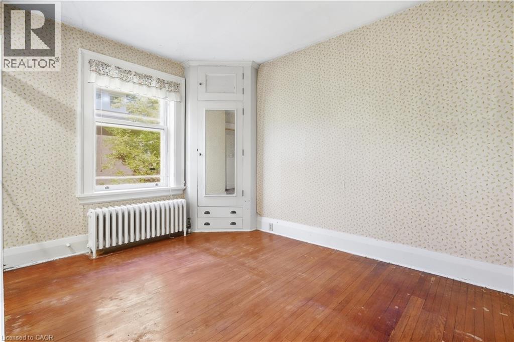 32 Wentworth Avenue — photo 25