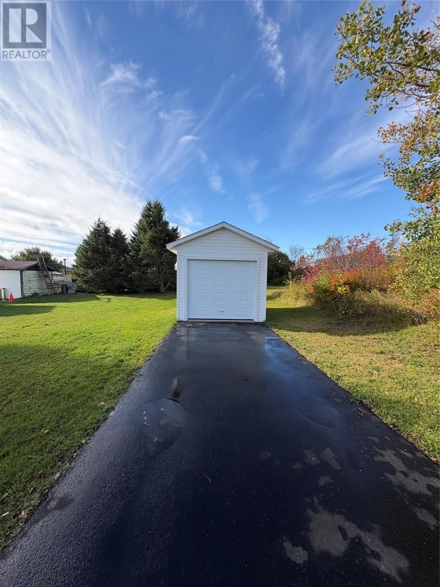 50 Caledonia Road - 6