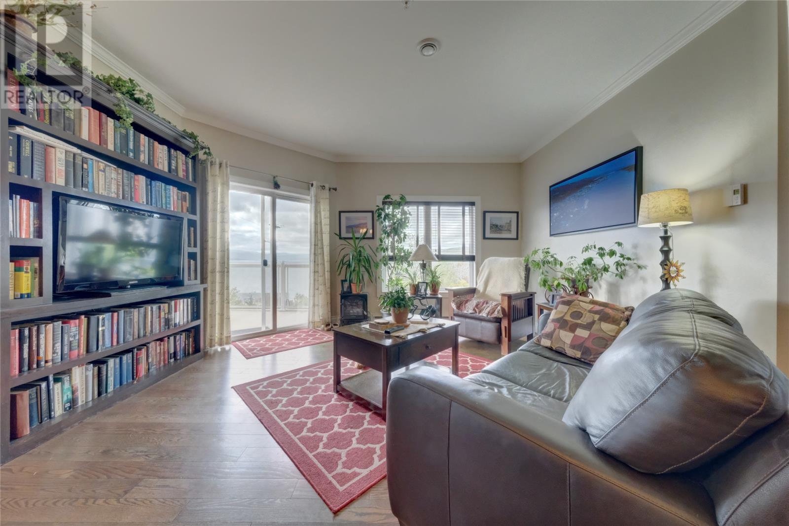 #30 12 Old Humber Road - 13