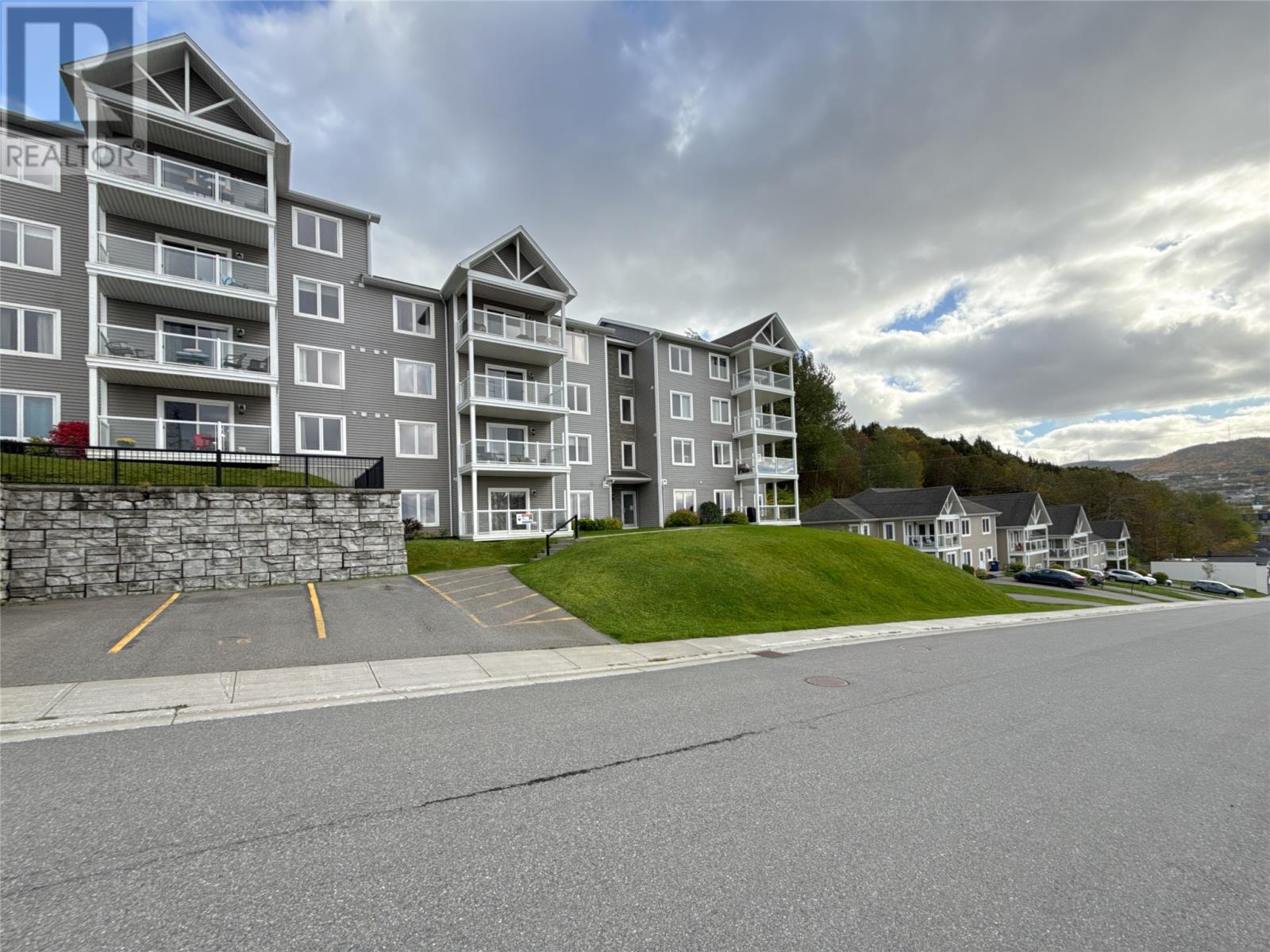 #30 12 Old Humber Road - 25