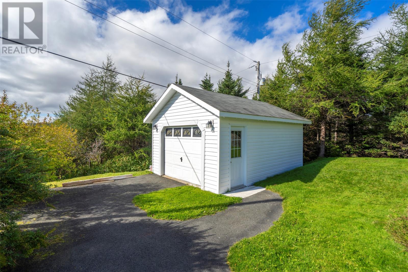 18 Shaheen Crescent - 34