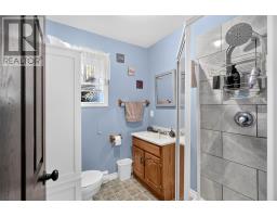 18 Shaheen Crescent thumbnail 24