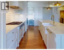 54 Royal Ridge Mount NW - photo 10