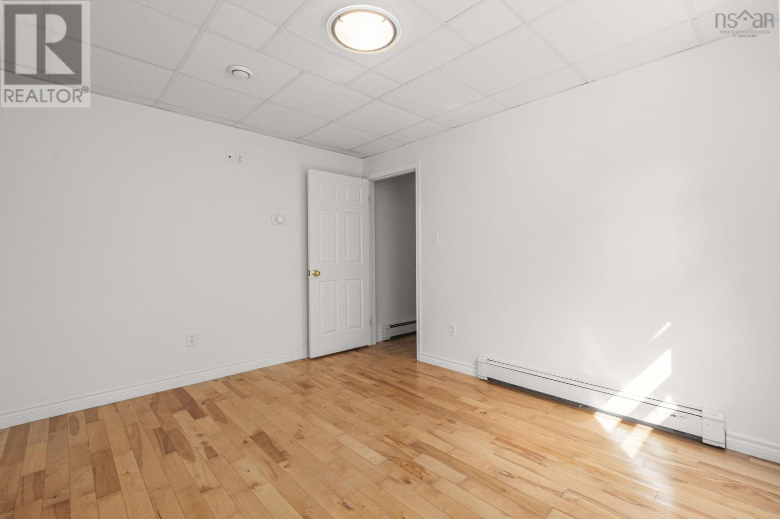 Property 30 of 43 of 521 Piggott Avenue