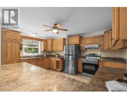 Family room - 521 Piggott Avenue, Fall River, NS B2T1Z1 Photo 10
