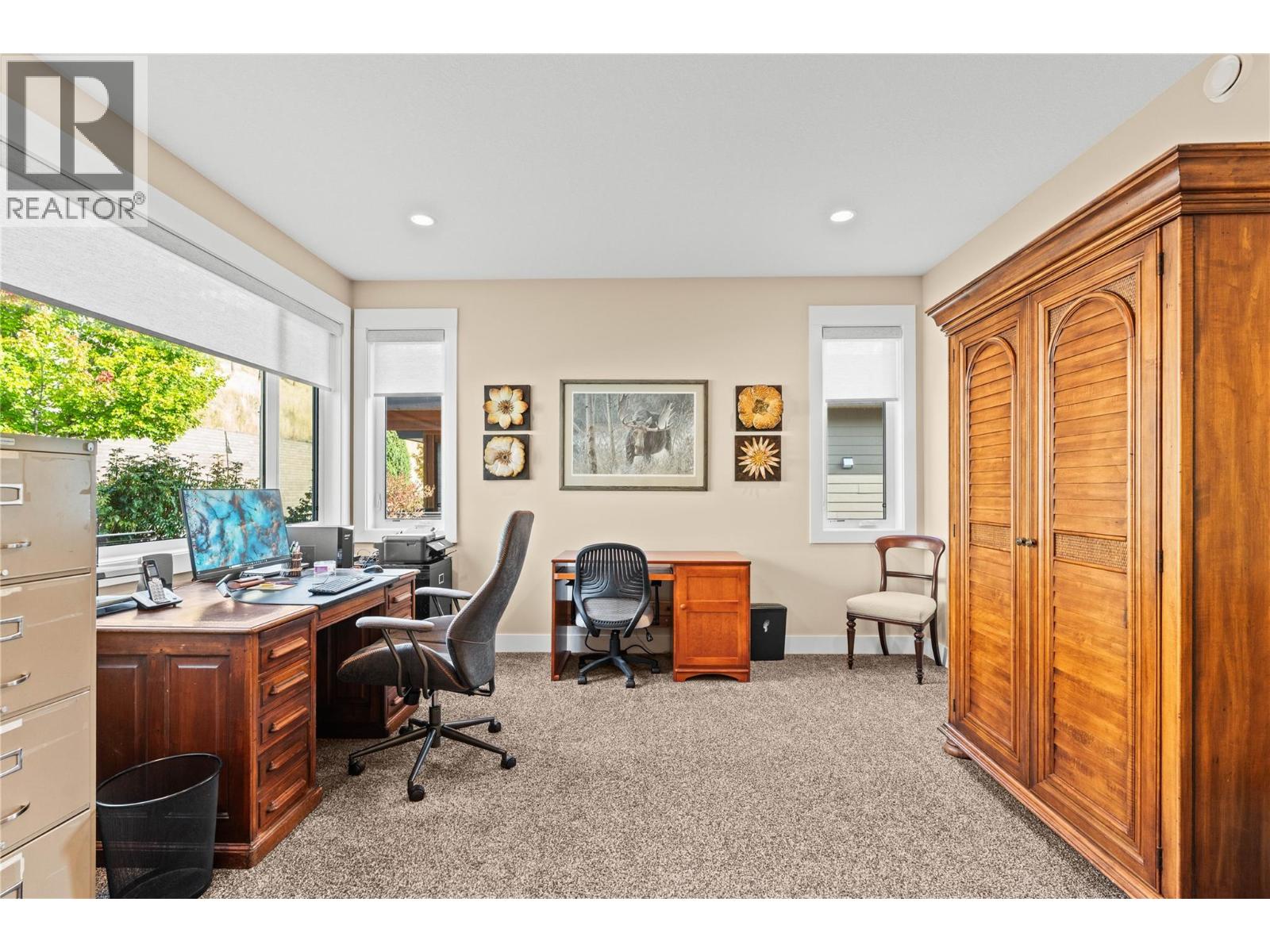 8824 Hampshire Crescent - 22