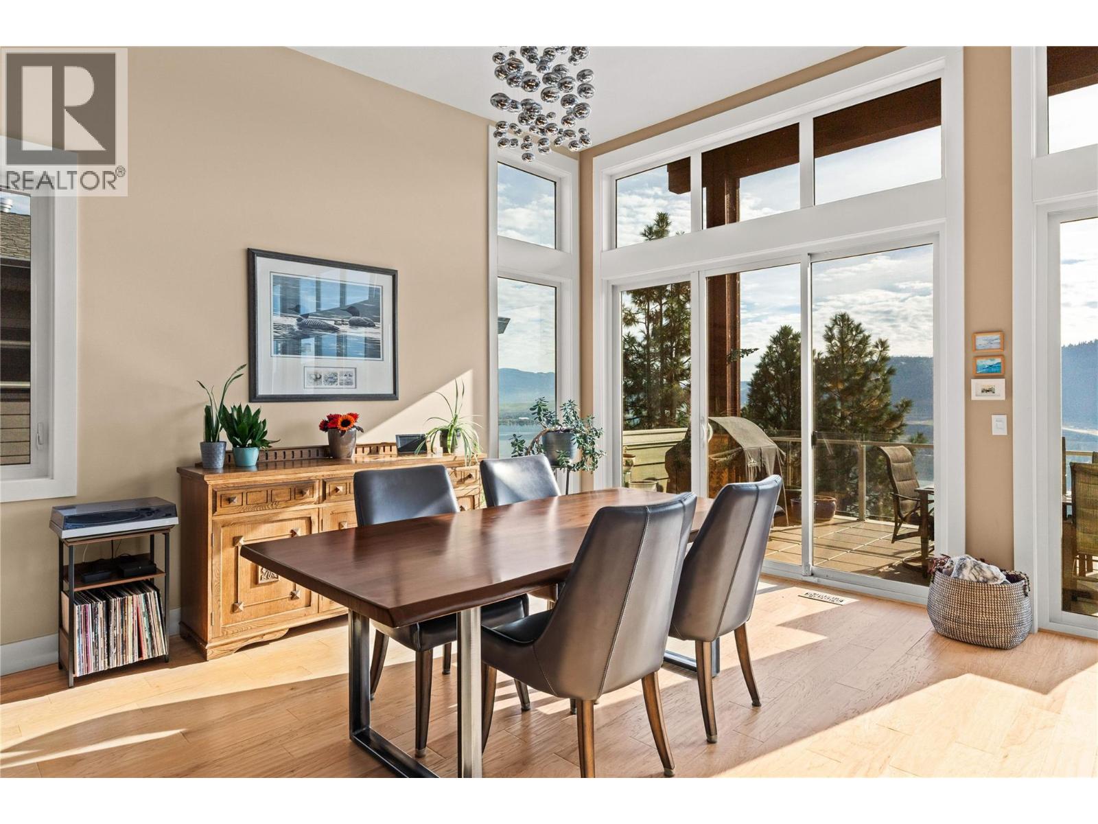 8824 Hampshire Crescent, Vernon - Image 1