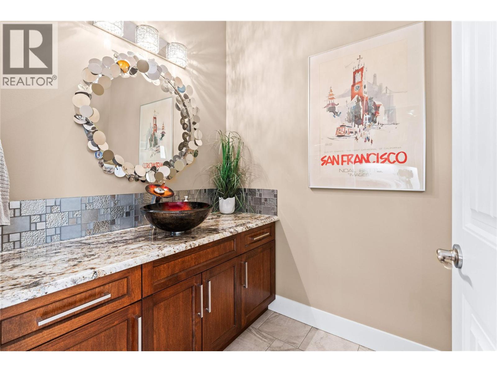 8824 Hampshire Crescent, Vernon - Image 1
