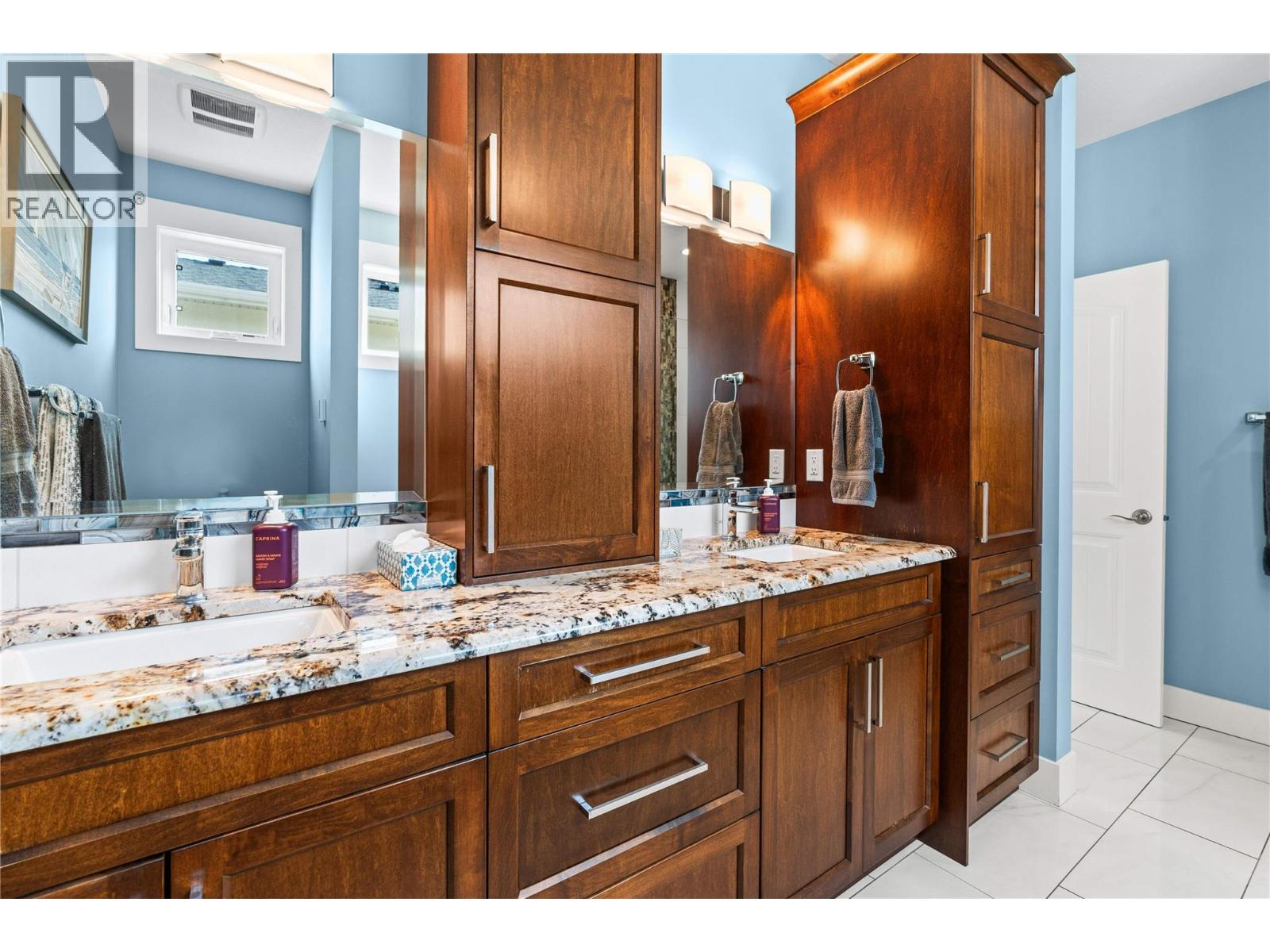 8824 Hampshire Crescent, Vernon - Image 1