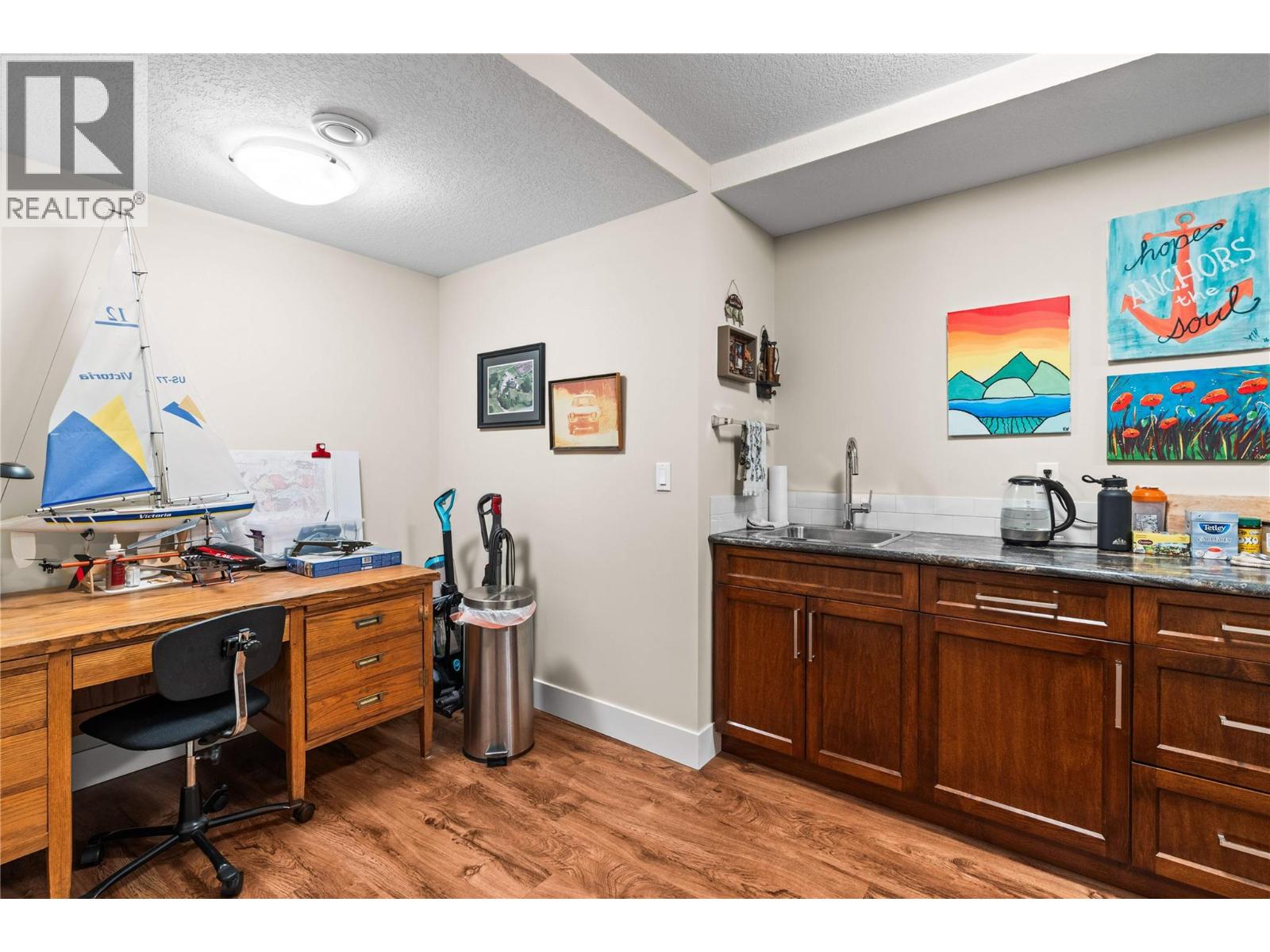 8824 Hampshire Crescent, Vernon - Image 1