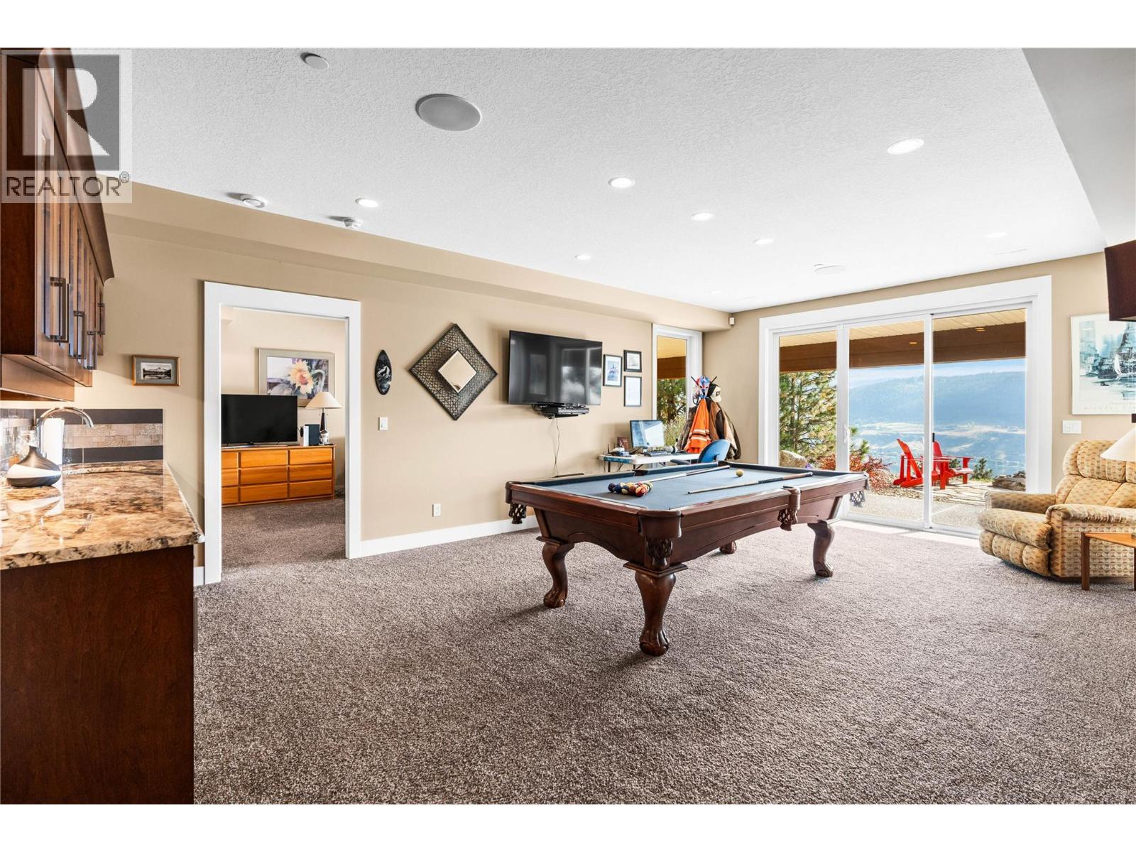 8824 Hampshire Crescent, Vernon - Image 1