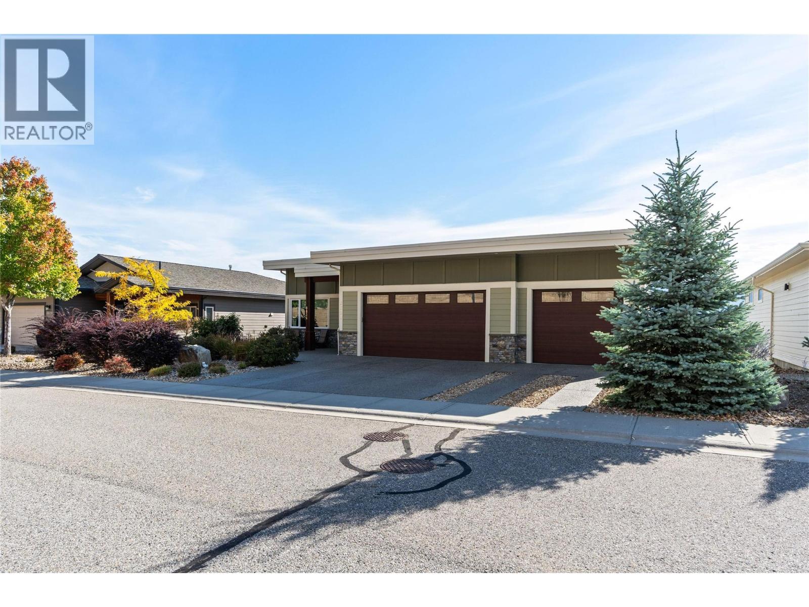 8824 Hampshire Crescent, Vernon - Image 1