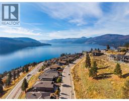 2pc Bathroom - 8824 Hampshire Crescent, Vernon, BC V1H2K9 Photo 19