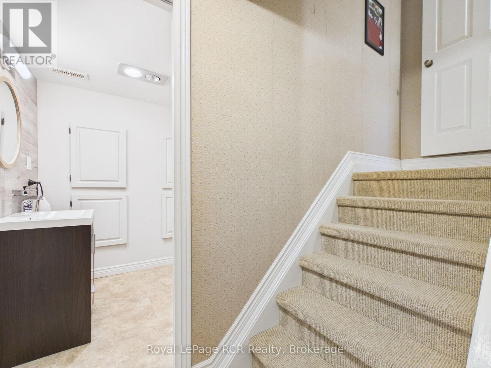 525 6TH STREET W - 31