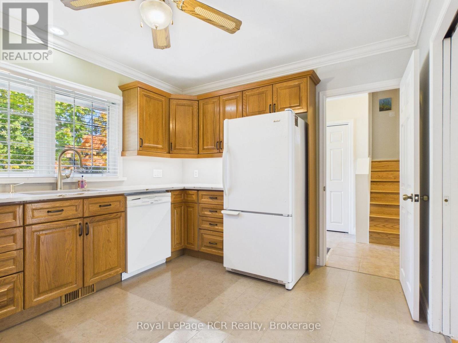 525 6TH STREET W - 6