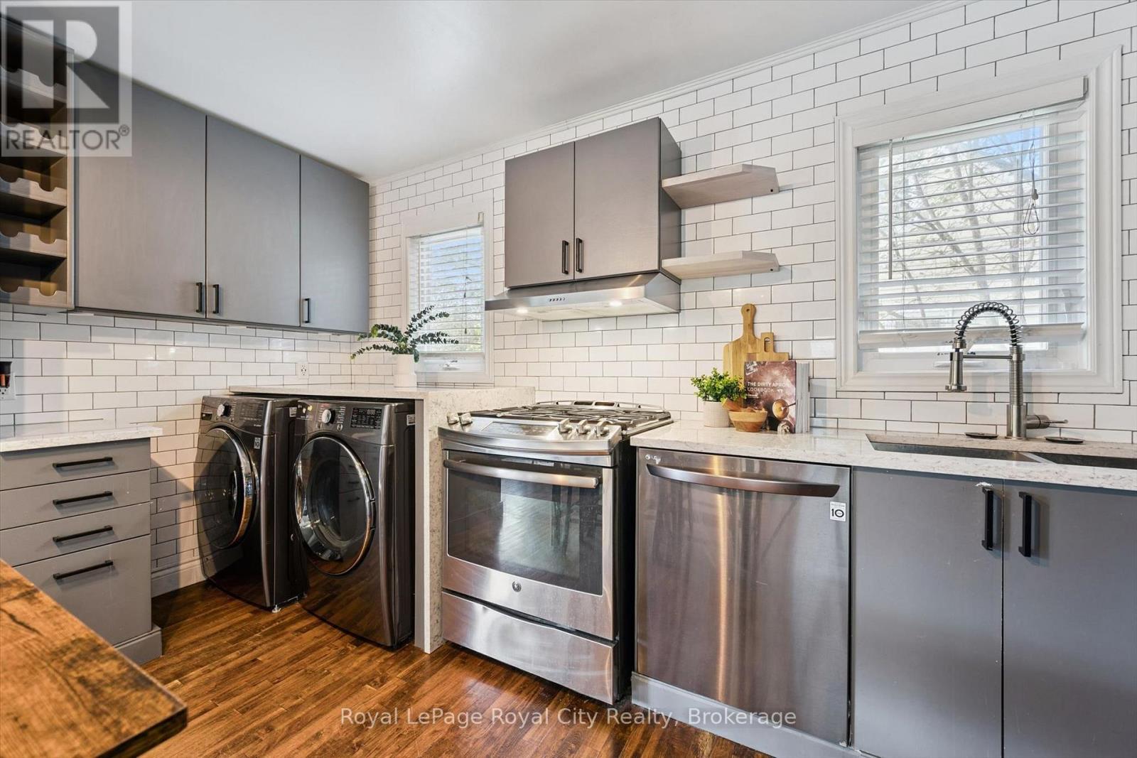 39 RIDGEWOOD AVENUE - 14