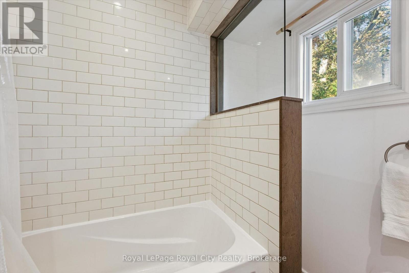 39 RIDGEWOOD AVENUE - Image 19