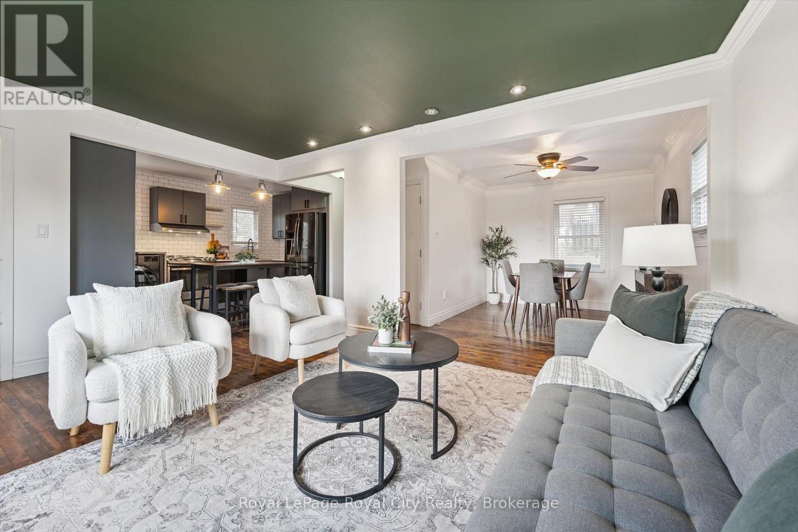 39 RIDGEWOOD AVENUE - 2