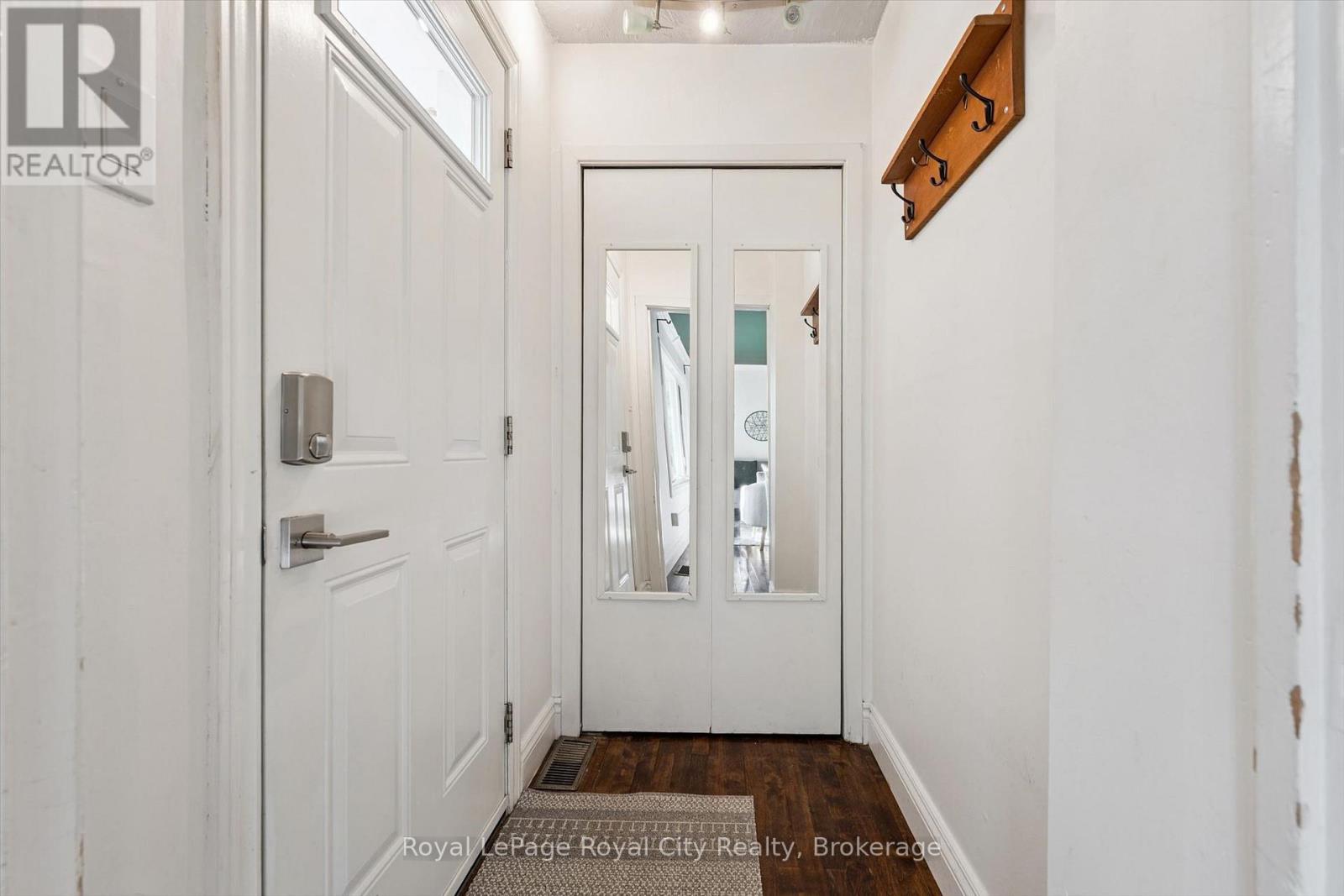 39 RIDGEWOOD AVENUE - 6