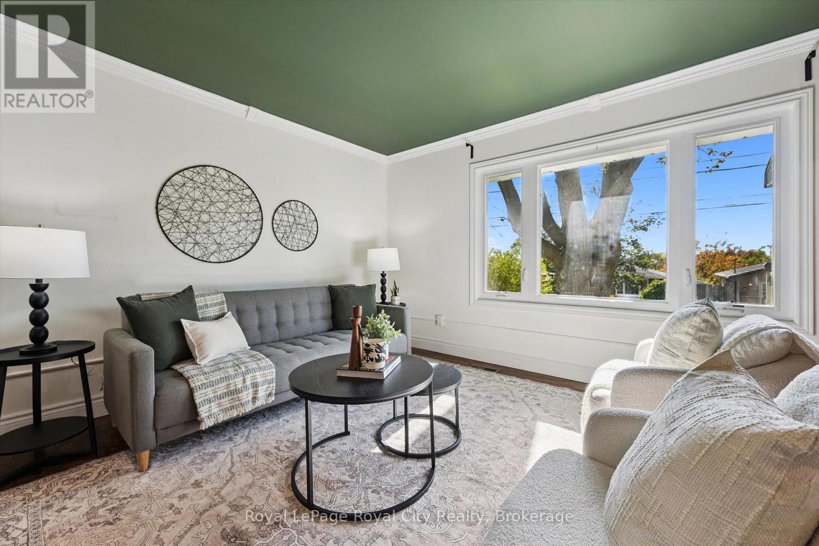 39 RIDGEWOOD AVENUE - 9