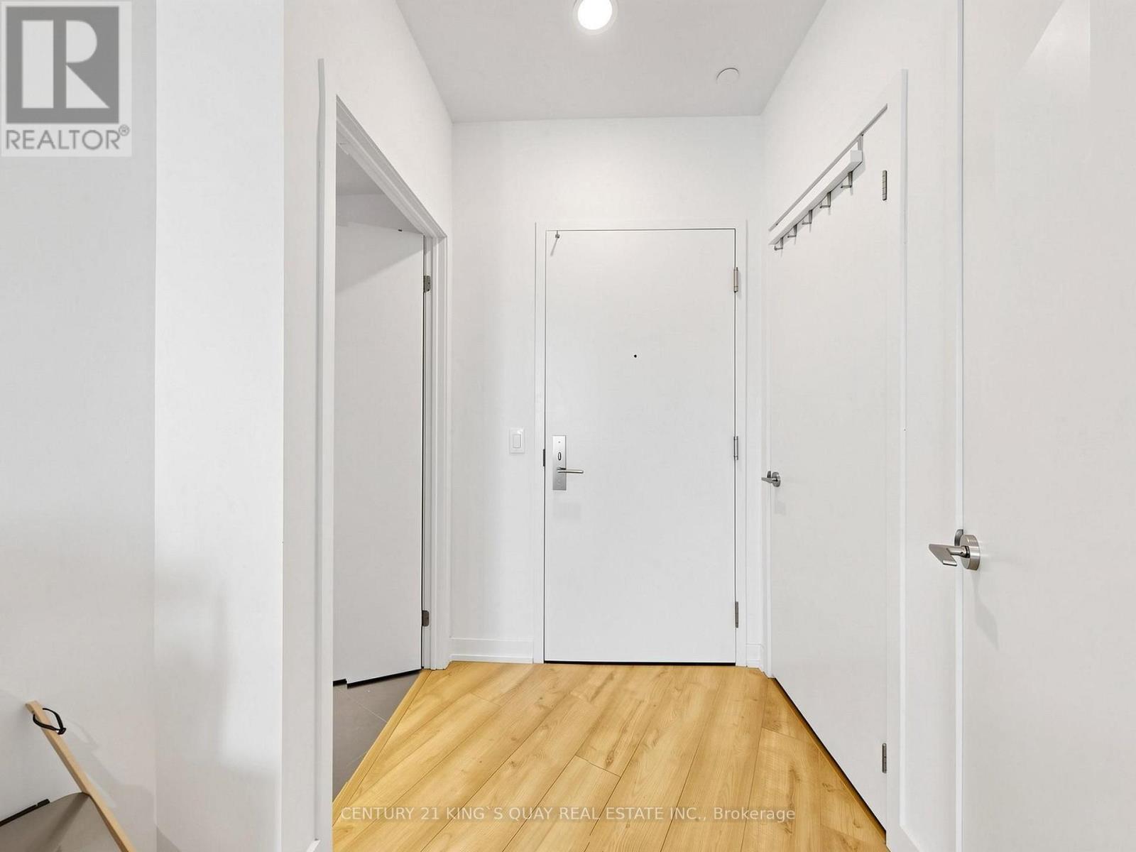#2408 135 EAST LIBERTY STREET - 22