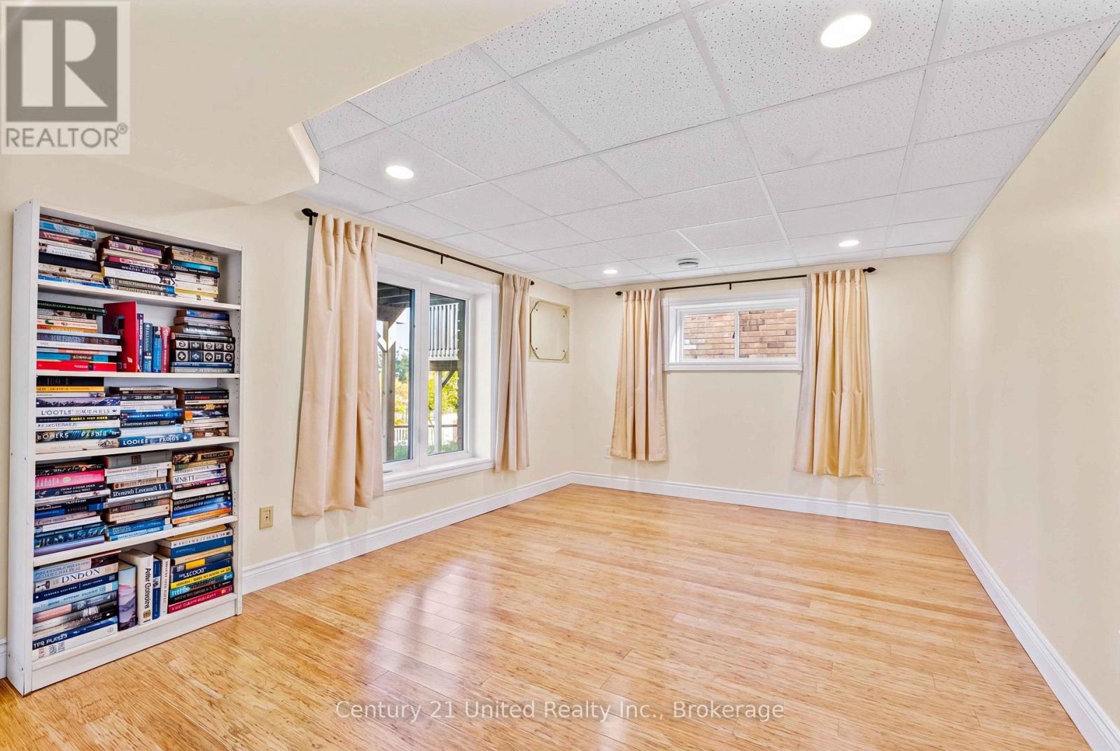 380 BIANCO CRESCENT - 18