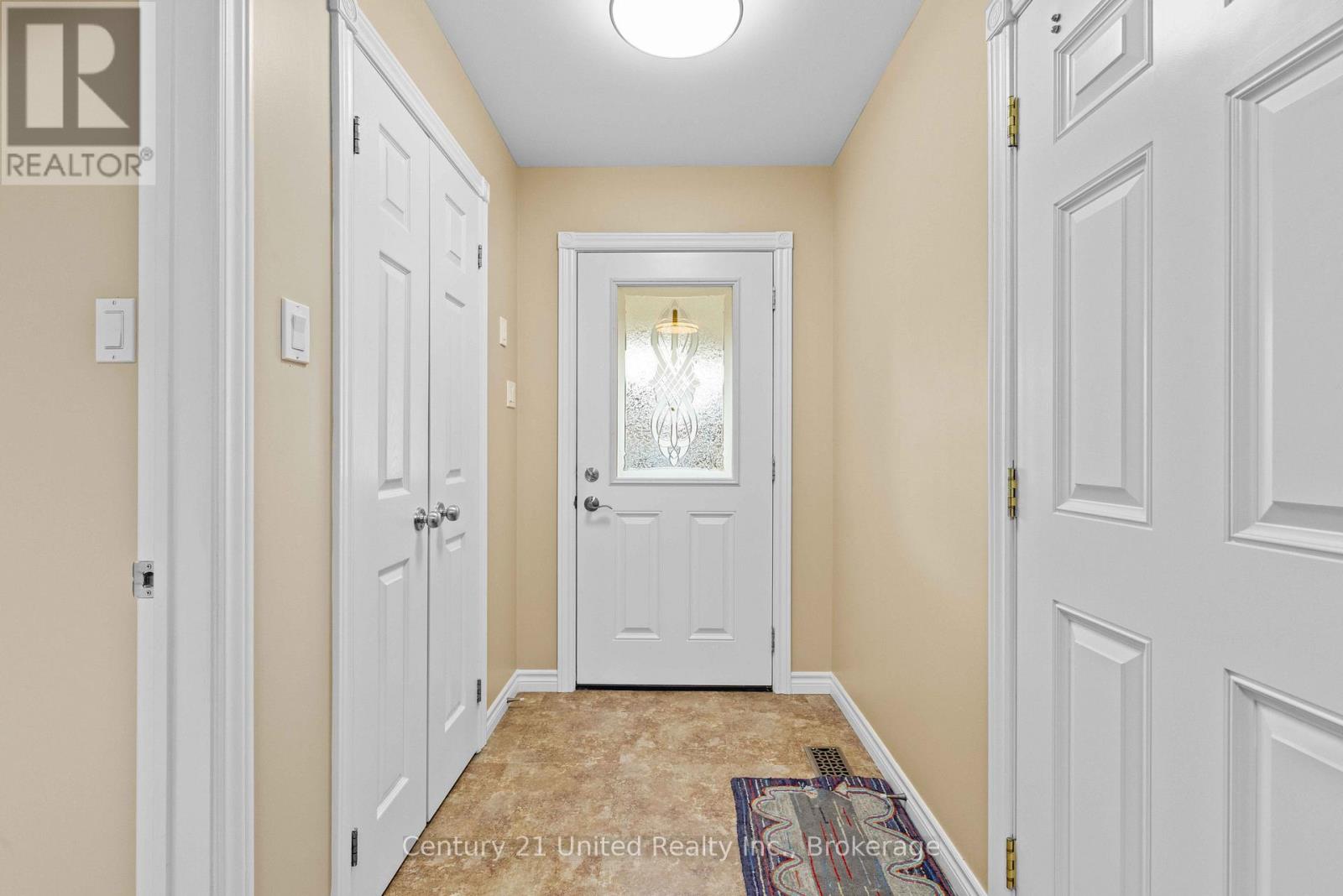 380 Bianco Crescent, Peterborough, ON photo 2