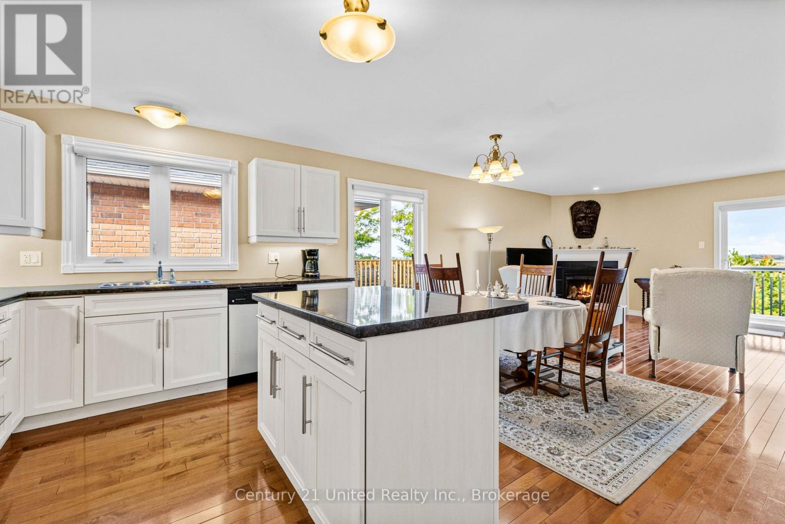 380 Bianco Crescent, Peterborough, ON photo 3