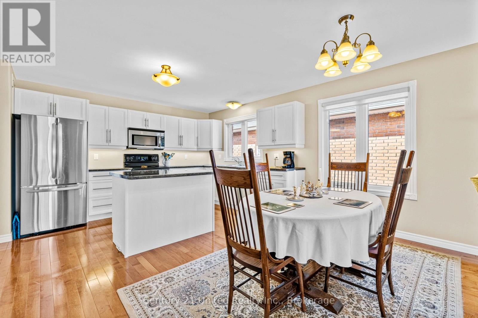380 Bianco Crescent, Peterborough, ON photo 6