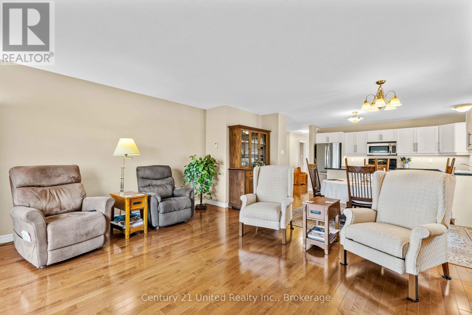 380 Bianco Crescent, Peterborough, ON photo 8