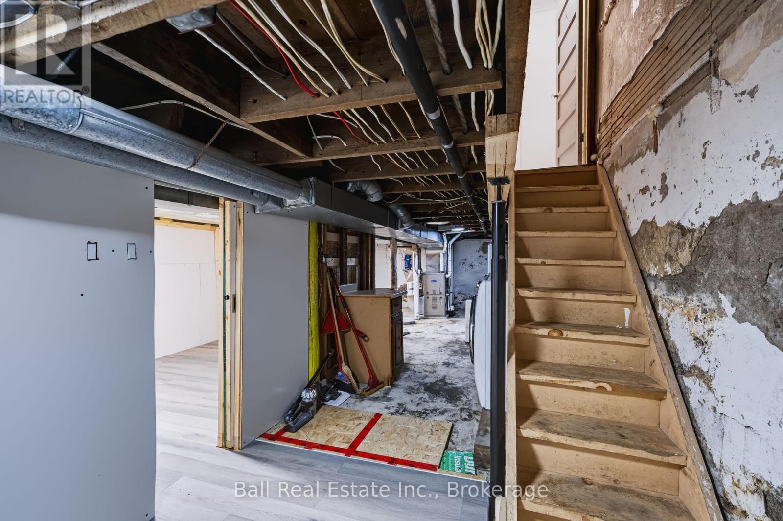 196 Perry Street, Peterborough, ON photo 34