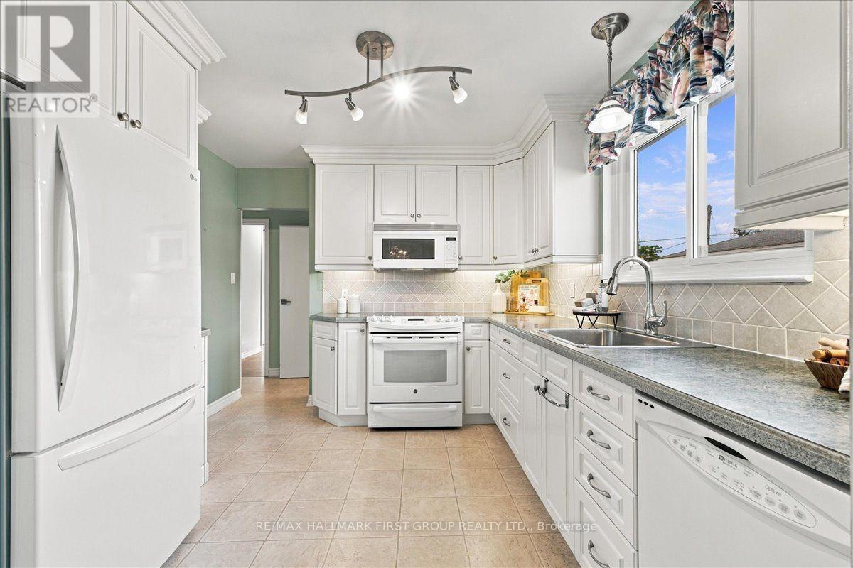 809 BEM AVENUE - 10