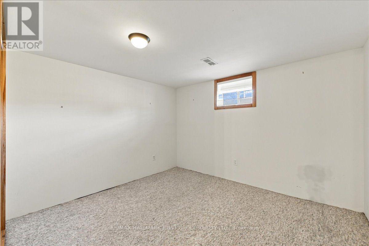 809 BEM AVENUE - 29