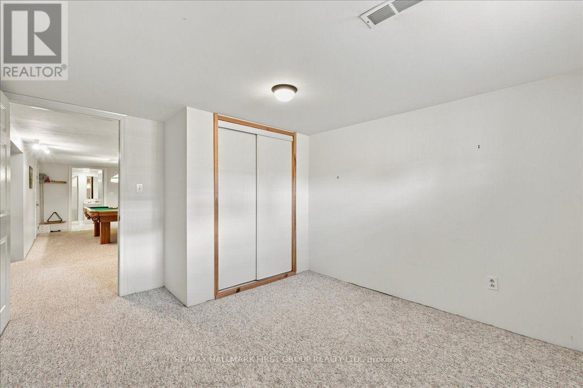 809 BEM AVENUE - 30