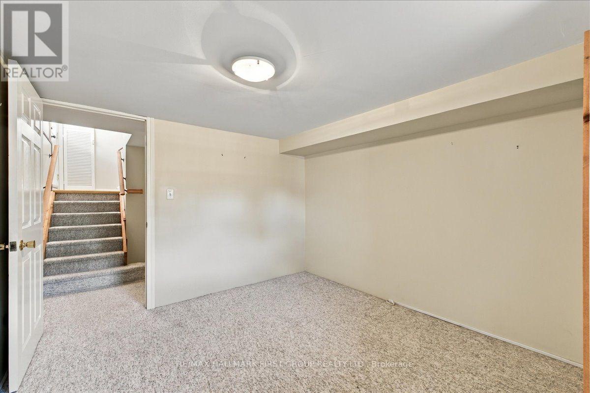 809 BEM AVENUE - 32