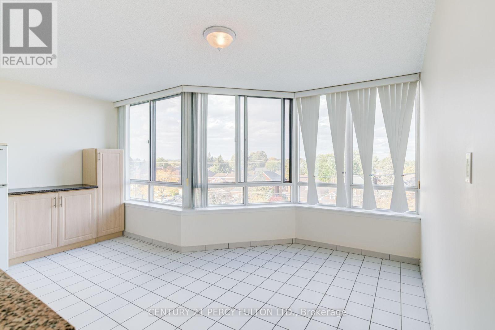 504- 11753 Sheppard Avenue East, Toronto, ON photo 11