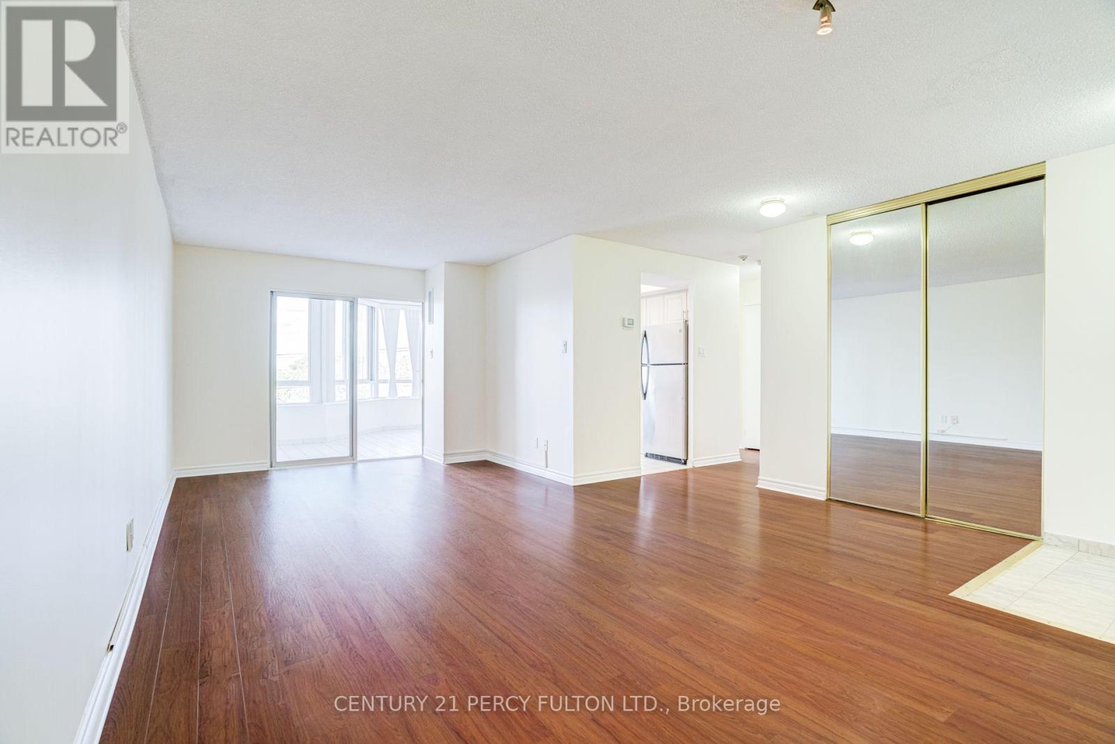 #504 11753 SHEPPARD AVENUE E - 6