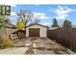 330 9 Street Se, Medicine Hat, AB T1A1N5 Photo 45