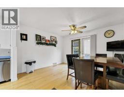 Loft - 330 9 Street Se, Medicine Hat, AB T1A1N5 Photo 7