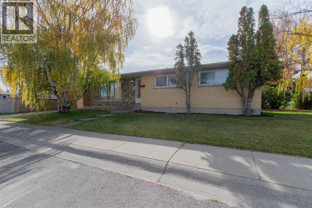 2504 7 Avenue N - 3