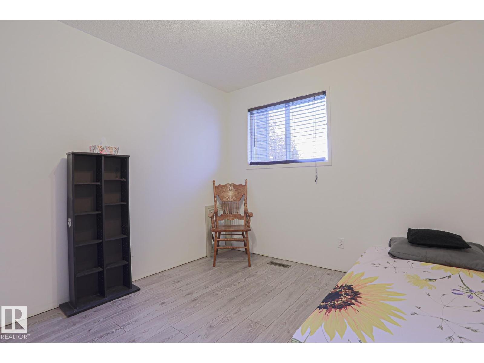 52 WESTLAKE DR - 22