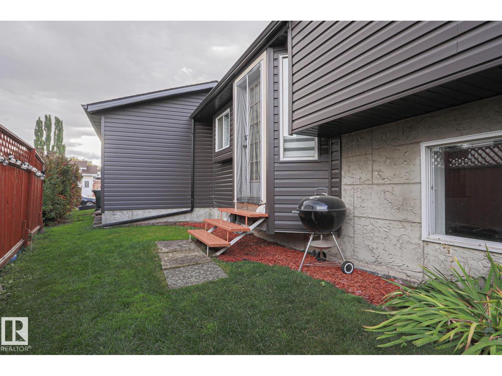 52 WESTLAKE DR - 3