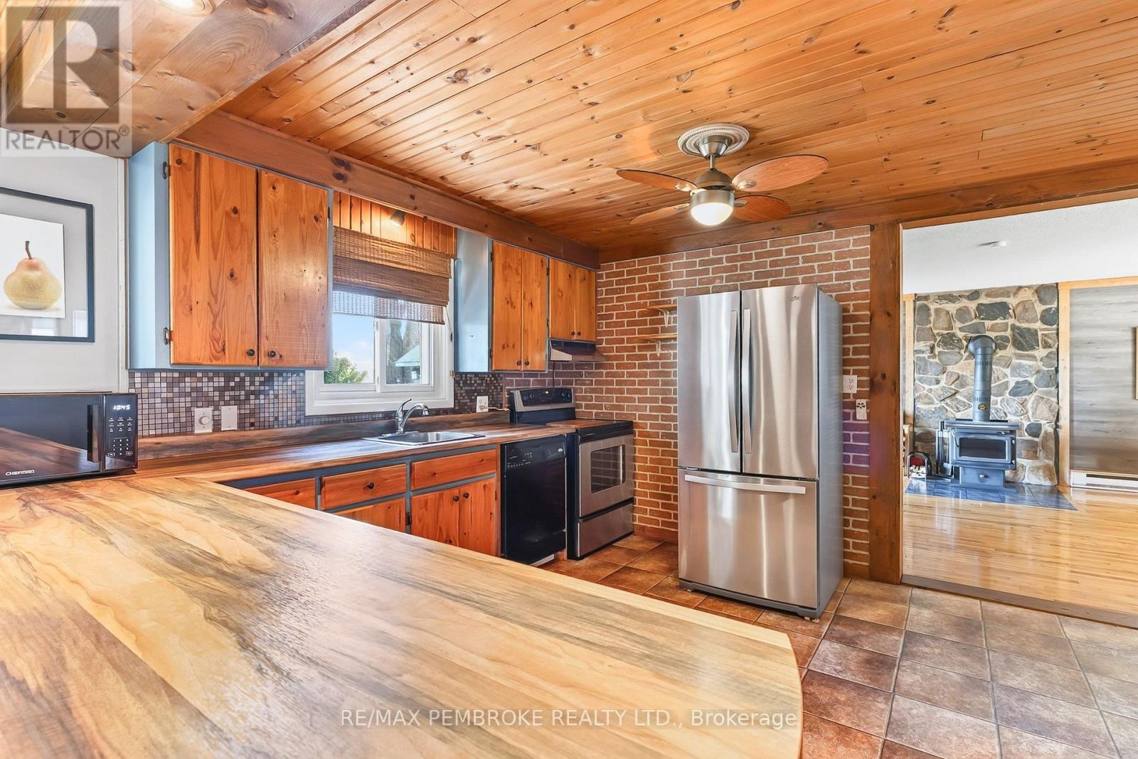 1213 Burns Drive — photo 12
