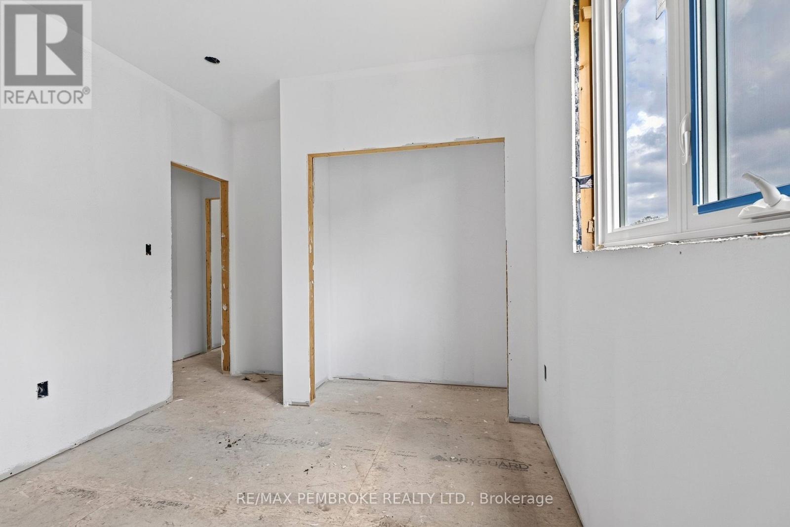 18 DURANT STREET - 18