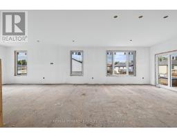 18 Durant Street, Petawawa, ON K8H0G2 Photo 12