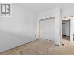 18 Durant Street, Petawawa, ON K8H0G2 Photo 17