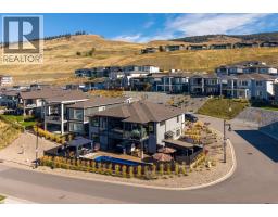 Full bathroom - 2064 Ryegrass Road, Kelowna, BC V1P0A2 Photo 12