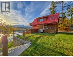 2pc Bathroom - 449 Lakeview Place, Invermere, BC V0A1K3 Photo 8