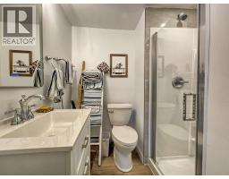 449 Lakeview Place, Invermere, BC V0A1K3 Photo 25